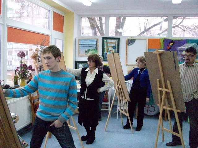Na wczorajszych warsztatach obecnych było pięciu rysowników z Głogowa.