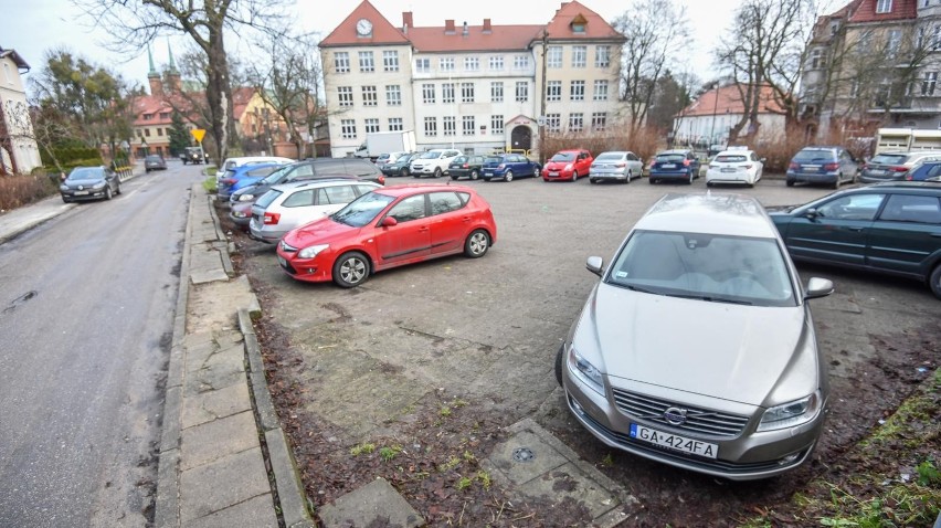 Strefa płatnego parkowania w Gdansku Oliwie. Radni chcą...