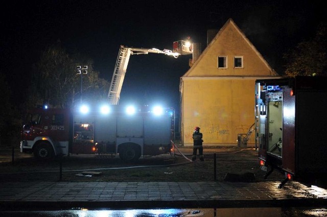 Poznań: Pali się budynek przy Żelaznej. Ewakuowano 40 osób