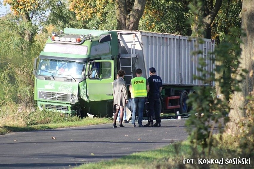 Śmiertelny wypadek w Brzózkach 10.10.2018. Kierujący...