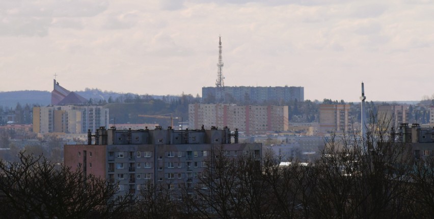 Częstochowa z murów Jasnej Góry. Widać Tysiąclecie, Błeszno...