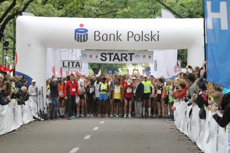 Maraton Wrocław 2013. Kenijczyk pierwszy, wrocławianin - szósty [RELACJA ONLINE, ZDJĘCIA, WYNIKI]