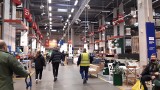 IKEA w Katowicach sprawdza certyfikaty covidowe. Jak uniknąć koszmarnych kolejek do wejścia?