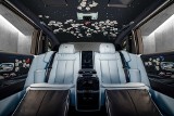 Rolls-Royce Phantom. Klient zażyczył sobie kabinę w kwiatach