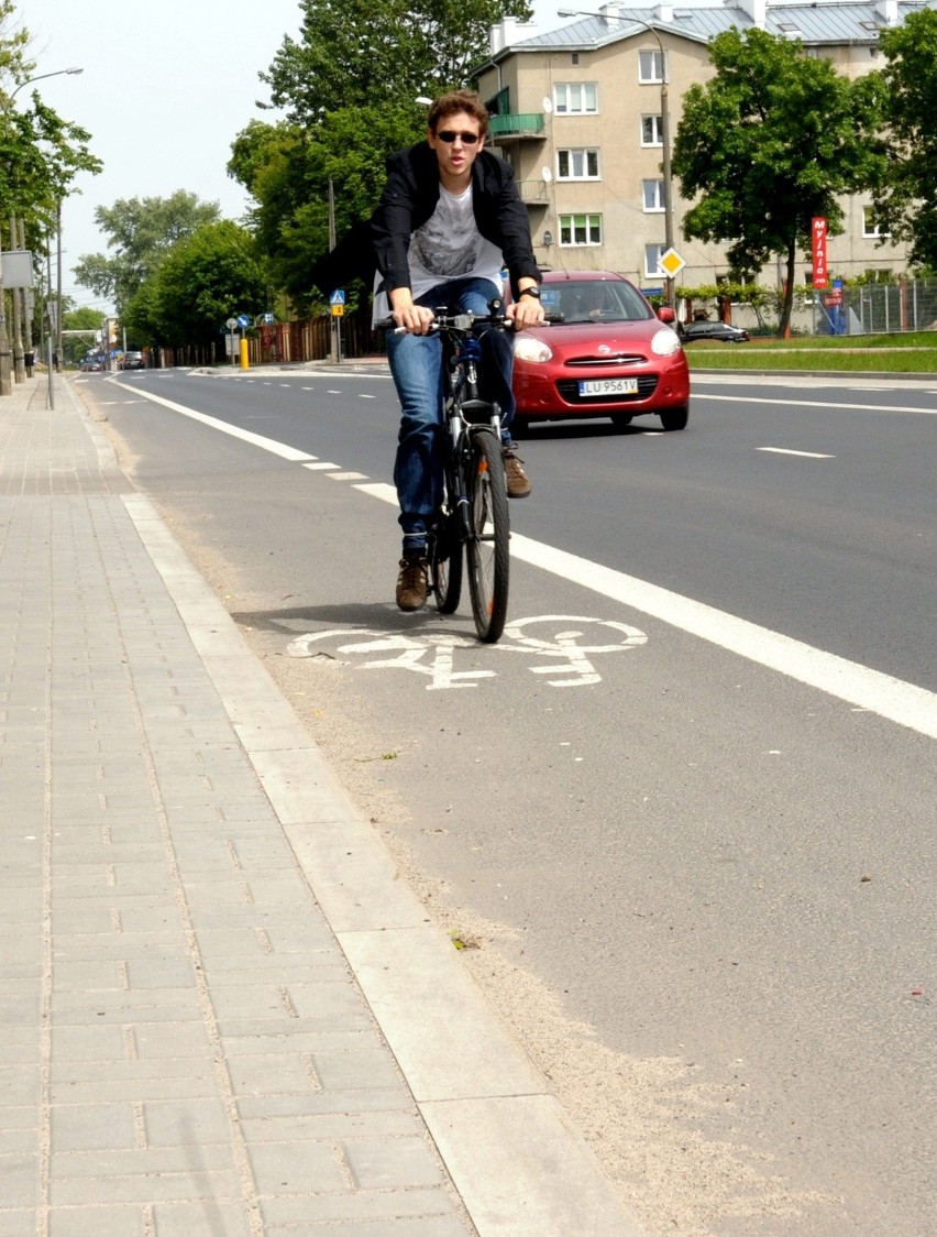 Pas dla rowerzystów na ul. Krochmalnej ma 1400 m