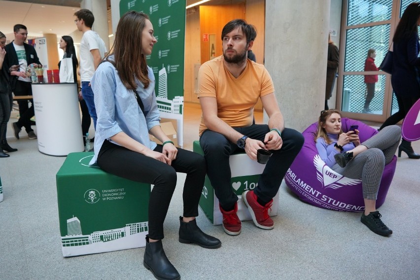 W budynku Centrum Edukacyjnym Usług Elektronicznych UEP...