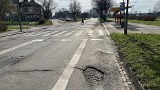 Remont dwóch ważnych dróg w Dąbrowie Górniczej. Są objazdy, inaczej jadą także autobusy komunikacji miejskiej 