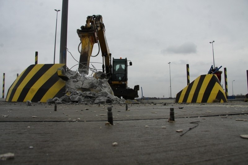 Znikają bramki z A2. Nieczynny punkt opłat w Pruszkowie zostanie przebudowany. Autostrada zyska nowy pas
