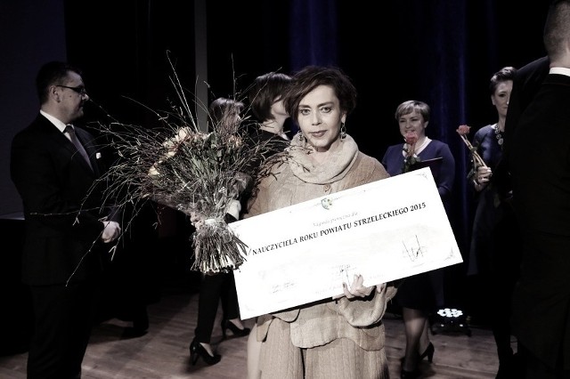 W 2016 r. Wiesława Tubek odebrała tytuł "Nauczycielki Roku" powiatu strzeleckiego za 2015 r.