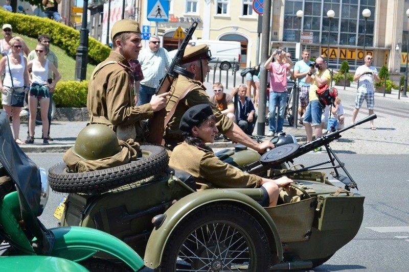 Operacja Południe 2015: Wozy militarne w centrum Bielska-Białej [ZDJĘCIA]