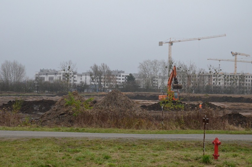 Nowy salon mercedesa przy ul. Granicznej we Wrocławiu. Jak...