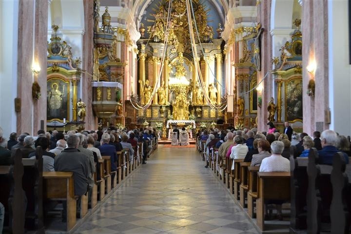 Kanonicy regularni w niedzielę świętują jubileusz swojego powrotu do klasztoru w Mstowie