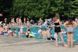 Próba linczu na basenie. Szokujący film krąży w mediach społecznościowych