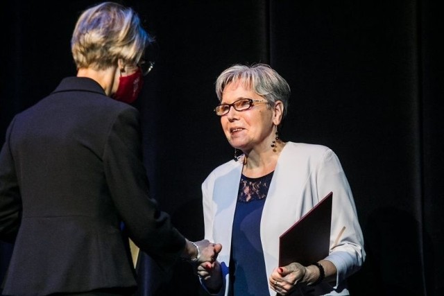 Danuta Cyrson, prezes Koła Powiatowego Polskiego Związku Niewidomych w Bytowie otrzymała prestiżową nagrodę Srebrnego Drzewka.