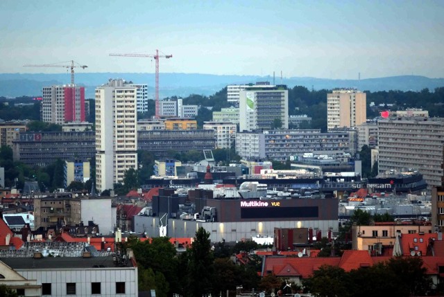 Panorama Katowic z wieży spadochronowej. Zobacz jak pięknie!