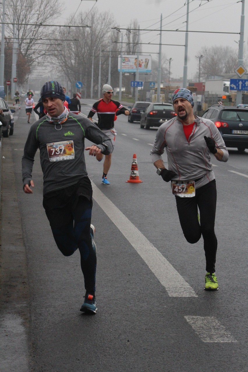 Druga Dycha do Maratonu. Biegacze rywalizowali na nowej trasie (ZDJĘCIA)