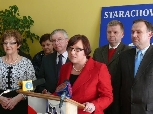 Goszcząca  w sobotę w Starachowicach nowa szefowa Prawa i Sprawiedliwości w regionie - Beata Kempa uważa, że w świętokrzyskich strukturach PiS nie ma buntu. 