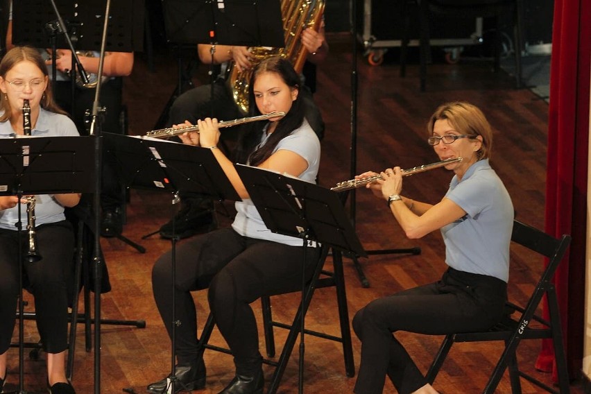 Na scenie Domu Kultury w Miechowie wystąpiło 11 orkiestr