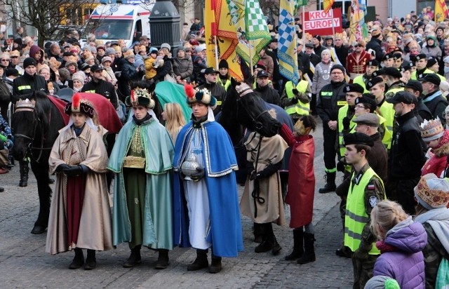 Orszak Trzech Króli przejdzie ulicami Grudziądza 6 stycznia: Focha, Piłsudskiego, Mickiewicza na Rynek. Scenki na poszczególnych przystankach będą trwały około 20 minut.