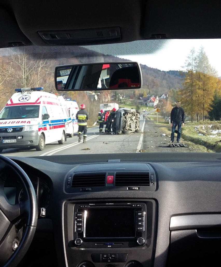 Wypadek w Gruszowcu. Jedna osoba została ranna.