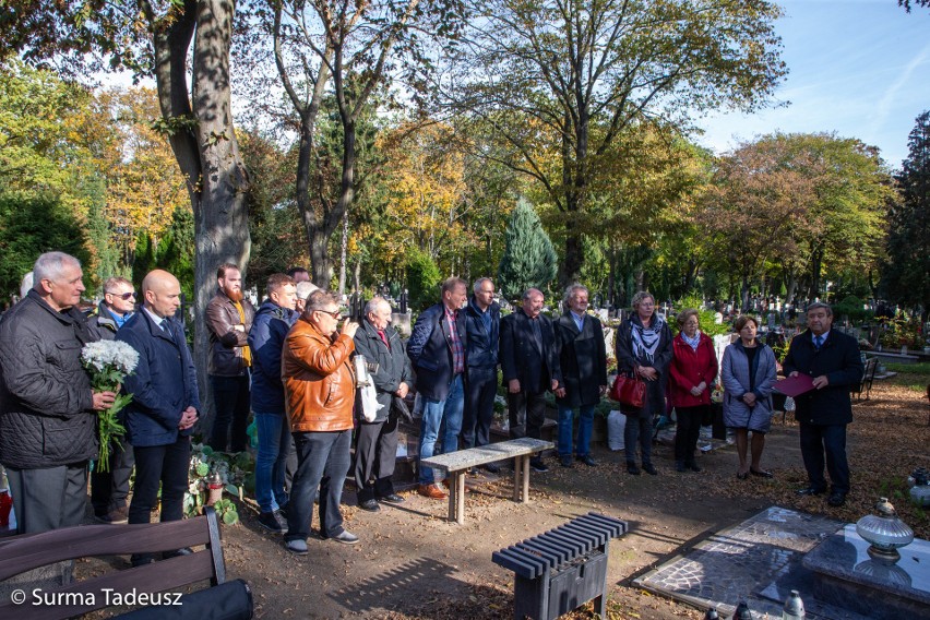 Uroczystość odsłonięcia tabliczki pamiątkowej była 12...