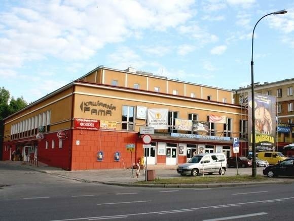 Białostocki Ośrodek Kultury i kawiarnia Fama przy ul. Legionowej.