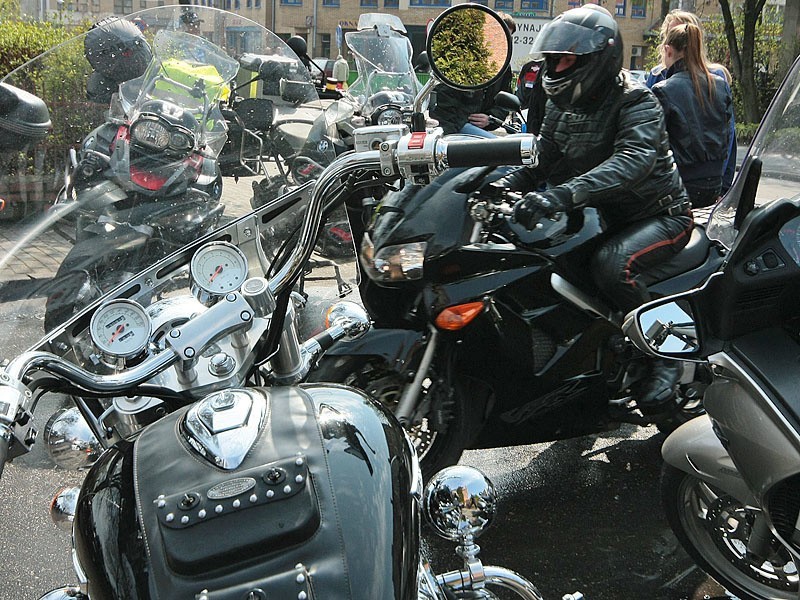 Grudziądz: Motocykliści rozpoczęli sezon motorowy 2012