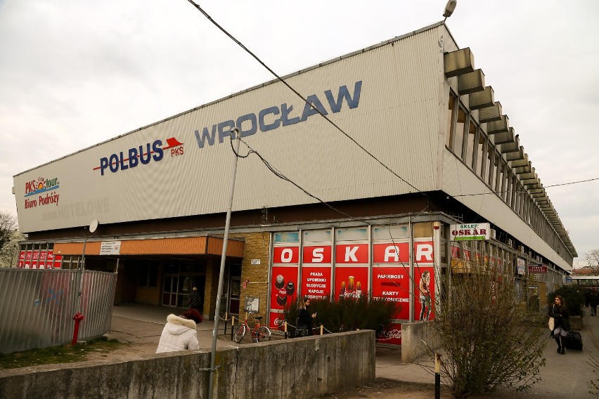 Minął rok od otwarcia nowego dworca PKS w podziemiach galerii Wroclavia. Tak go budowano [ZDJĘCIA]