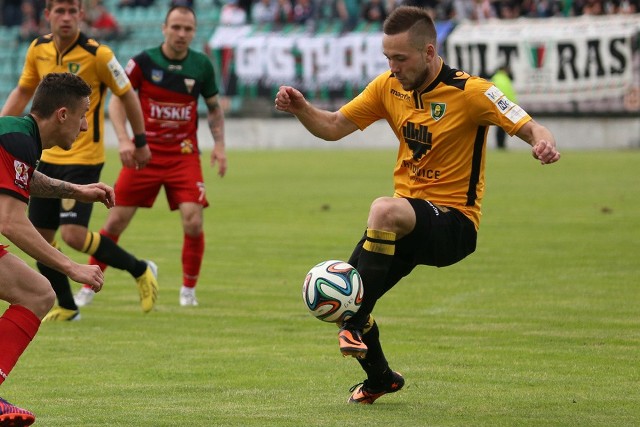 Piotr Ceglarz to ofensywny pomocnik. W poprzednim sezonie był podstawowym graczem GKS Katowice