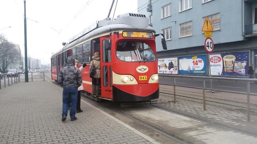 Tramwaje w Sosnowcu nie jeżdżą z powodu zerwanej trakcji
