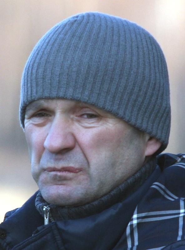 Daniel Młynarczyk, trener Stali Nowa Dęba, poprowadził swój zespół do kolejnego sparingowego zwycięstwa.