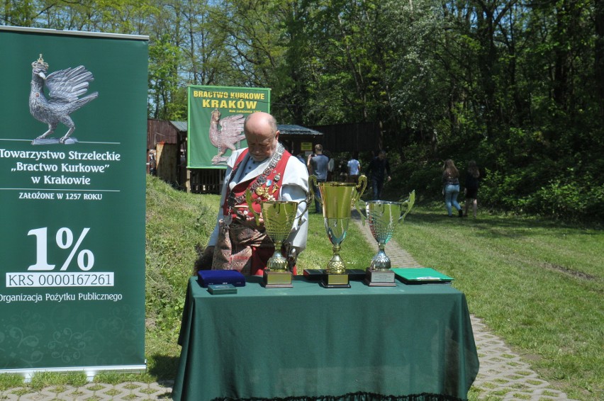 Coroczne strzelanie o tytuł Króla Kurkowego [GALERIA]