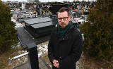 Liczba pogrzebów rekordowo wysoka, kondukt za konduktem na cmentarzach komunalnych w Kielcach [WIDEO]