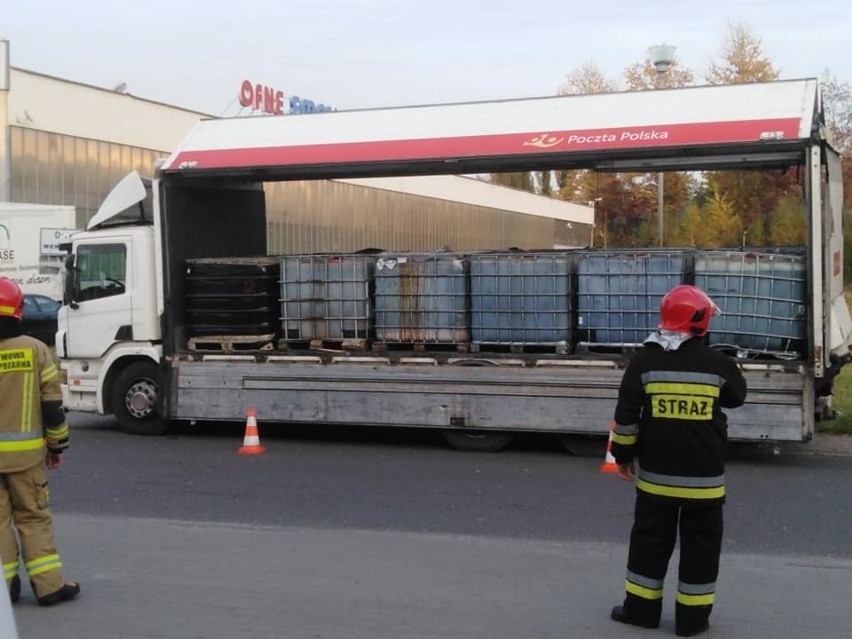 Toksyczne substancje kolejny raz trafiły do Olkusza. Zabezpieczono samochód z chemikaliami