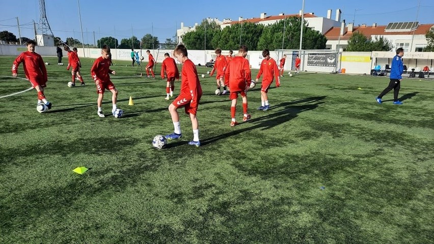 Piłkarze KKP Korona przebywali na obozie w Portugalii. Było dużo atrakcji. Zobacz zdjęcia