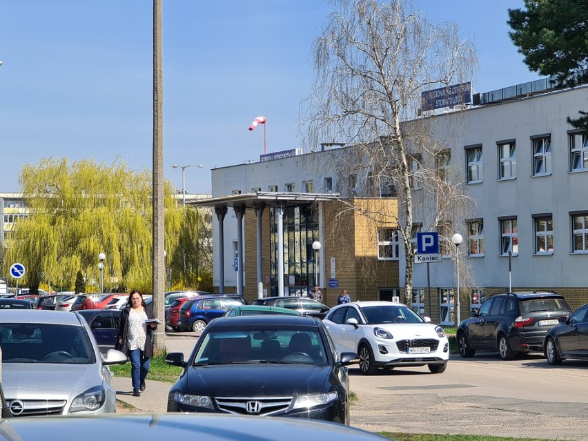 Szpital dziecięcy, w tym znajdujący się przy nim parking, ma...