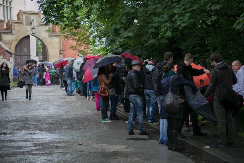 Krakowska Noc Muzeów w strugach deszczu [ZDJĘCIA]