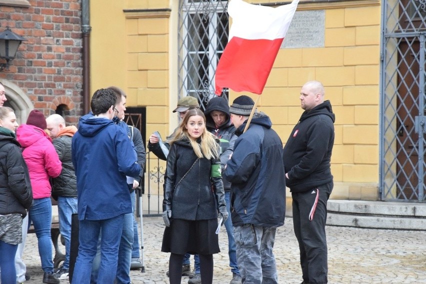 Narodowcy manifestowali przeciw zbyt dużej liczbie Ukraińców...