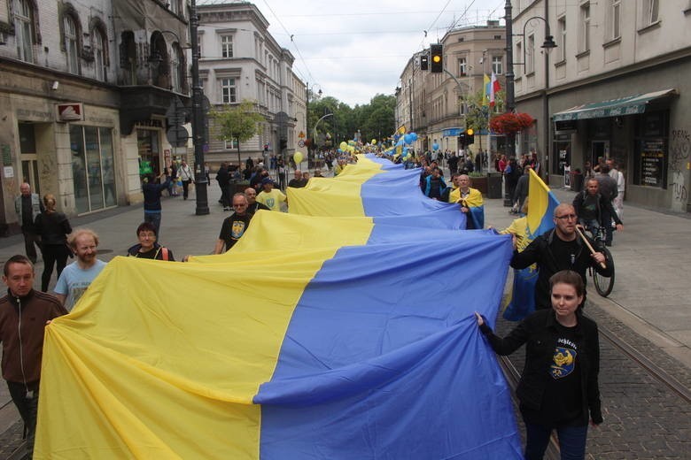 Marsz Autonomii 2016 ulicami Katowic