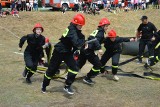 Sztafeta i ćwiczenia bojowe. Młodzi strażacy na start (ZDJĘCIA)