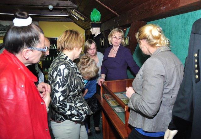 W tarnobrzeskim Muzeum Historycznym w Europejską Noc Muzeów zwiedzający podziwiali między innymi wystawę opowiadającą o historii przemysłu siarkowego.