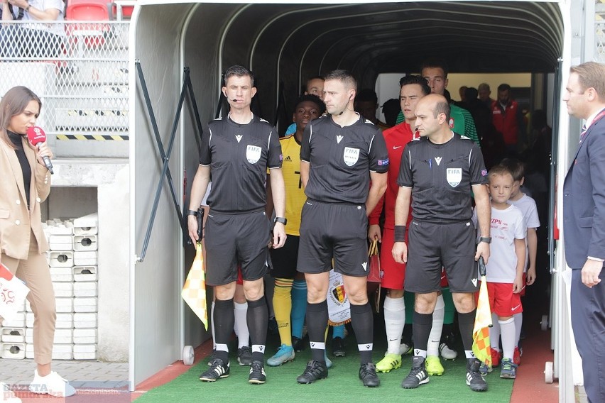 Mecz piłki nożnej U-17 Polska-Belgia na stadionie OSiR we...