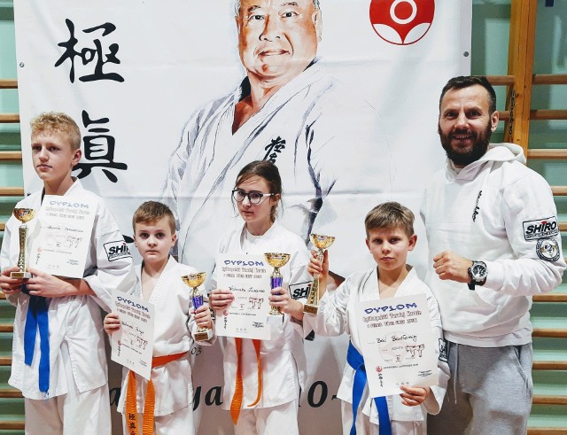 Sensei Alan Mazur i waleczni zawodnicy z klubu Shiro