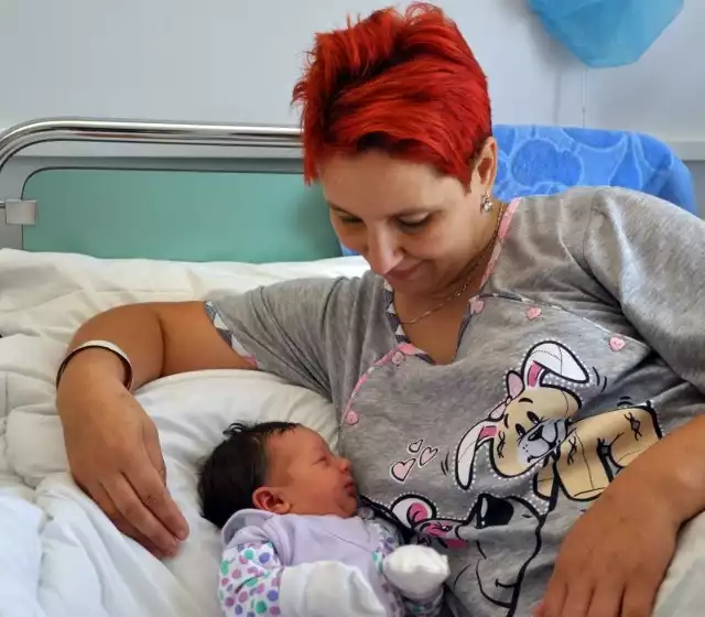 Hanna Sokołowska, córka Krystyny i Grzegorza z Dzierzęga, urodziła się 29 lipca. W domu czekał na nią brat Sebastian. Na zdjęciu z mamą