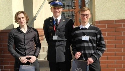 Ostrołęka. Uczniowie II LO z sukcesami w olimpiadach przedmiotowych