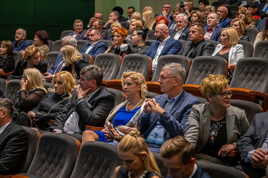 Nowy Sącz. Ziarnko Gorczycy przyznane po raz dwudziesty. Rekordowa licytacja obrazu Ryszarda Miłka [ZDJECIA]