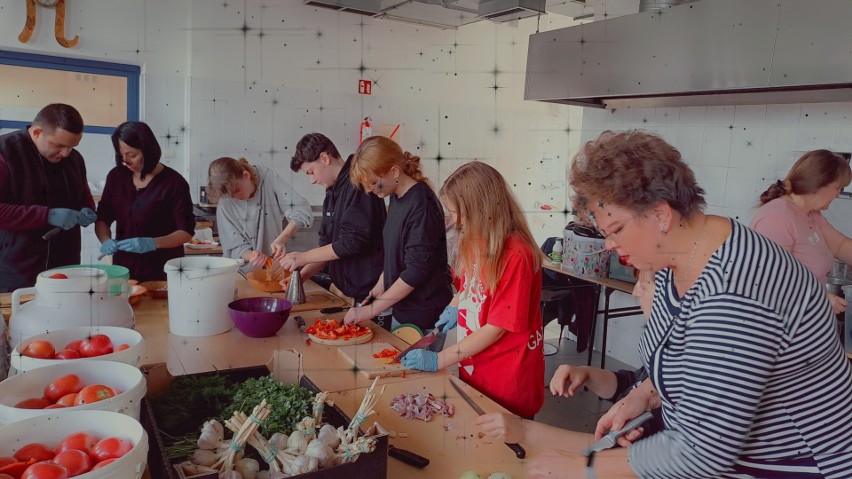 Warsztaty kulinarne "Pomocne Kiszonki" zorganizowano, żeby...