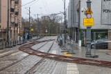 Ruszają prace w centrum Poznania - powstał nowy łuk torowy. Od soboty pięć linii tramwajowych zmieni swoje trasy, zaczną kursować dwie nowe