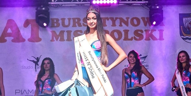 Tytuł Bursztynowej Miss Polski podczas finału w Krynicy Morskiej zdobyła w tym roku 18-letnia Zuzanna Balonek z Zatora.