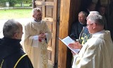 Wprowadzenie nowego księdza proboszcza parafii Kazimierza Mała. Był również odpust ku czci świętego Jana Pawła II. Zobaczcie zdjęcia i wideo